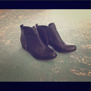 Lucky Brand ankle boots sz7/37